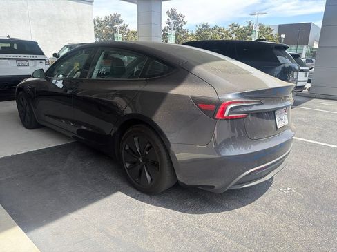 Used 2024 Tesla Model 3 Standard Range RWD image 4