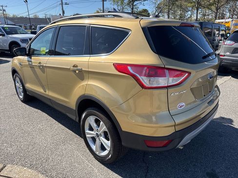 Used 2014 Ford Escape SE w/ Equipment Group 201A FWD image 7