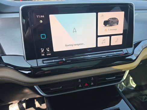 New 2026 Volkswagen Atlas Cross Sport SE image 12