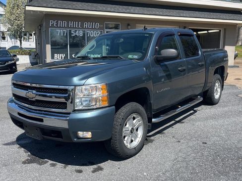 Used 2011 Chevrolet Silverado 1500 LT w/ All-Star Edition image 2