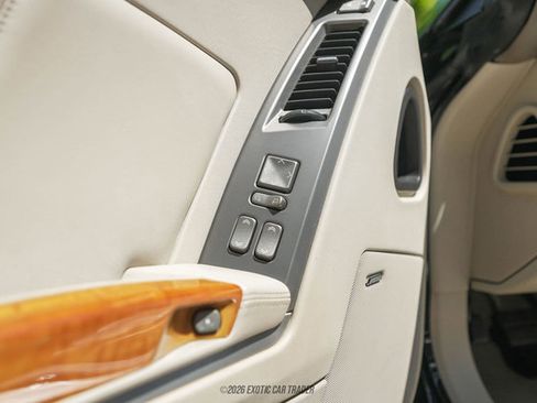 Used 2004 Cadillac XLR RWD image 31