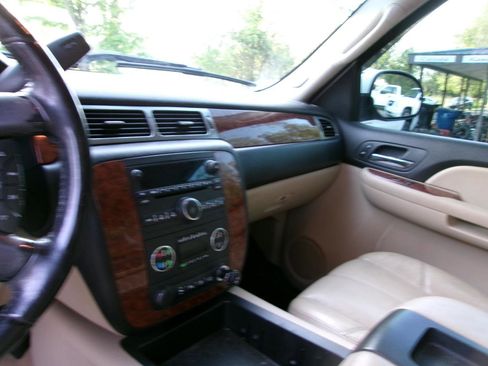 Used 2007 Chevrolet Silverado 1500 LTZ w/ Safety Package image 14