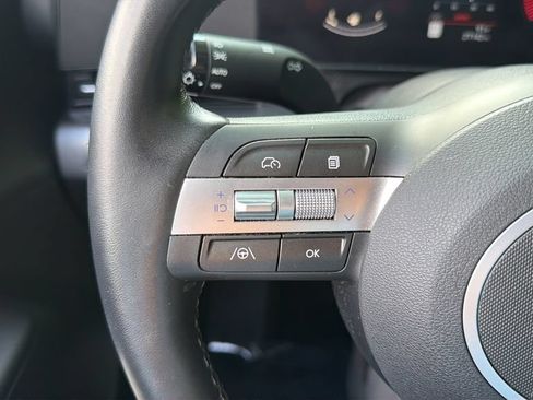 Used 2025 Hyundai Kona SEL FWD image 24