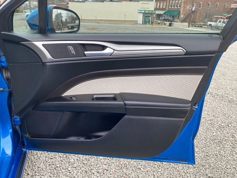 Used 2019 Ford Fusion SE w/ Equipment Group 151A image 21