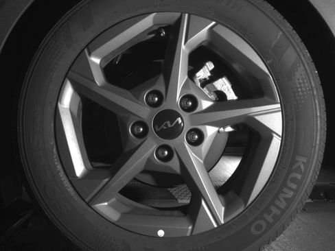 Used 2025 Kia K4 LXS image 14