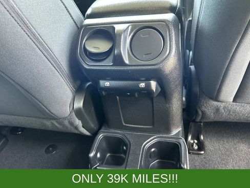 Used 2018 Jeep Wrangler Unlimited Sport S AWD/4WD image 17