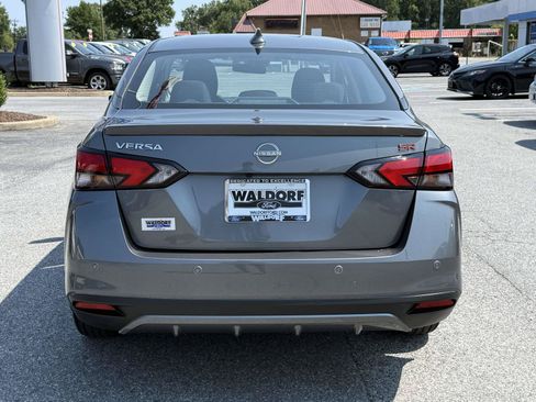 Used 2025 Nissan Versa SR w/ Trunk Package FWD image 3