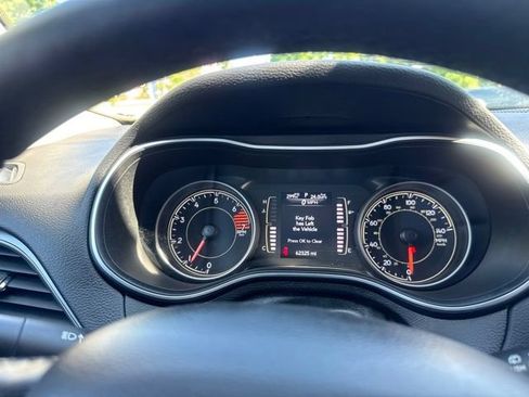 Used 2020 Jeep Cherokee Latitude Plus w/ Cold Weather Group AWD/4WD image 25