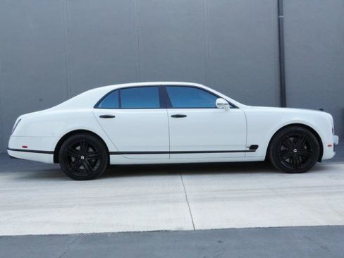 Used 2012 Bentley Mulsanne RWD image 18