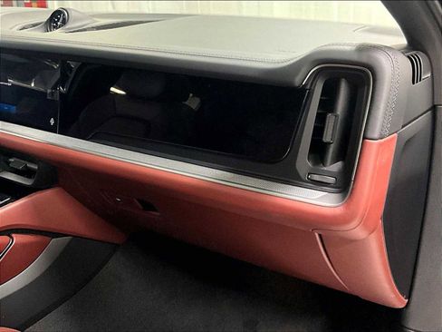 New 2026 Porsche Cayenne image 27