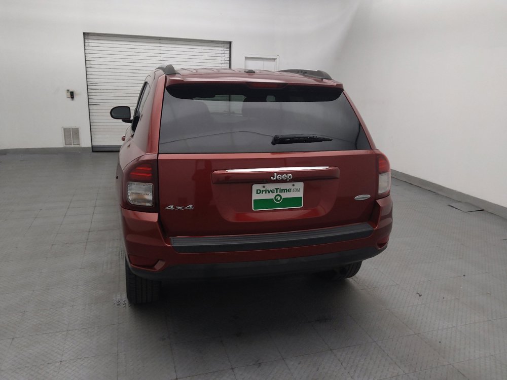 Used 2017 Jeep Compass Latitude AWD/4WD image 6