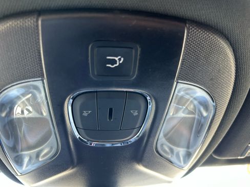 Used 2023 Jeep Compass Limited w/ Elite Group AWD/4WD image 22