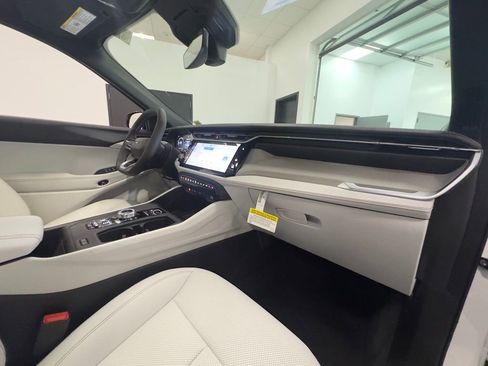 New 2026 Jeep Cherokee Limited AWD/4WD image 18