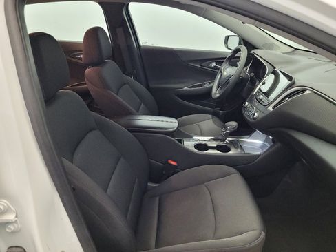 Used 2024 Chevrolet Malibu LT FWD image 21