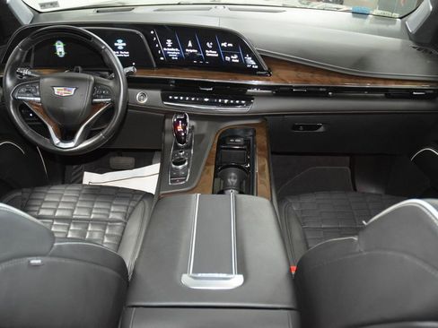 Used 2024 Cadillac Escalade ESV Premium Luxury Platinum AWD/4WD image 24