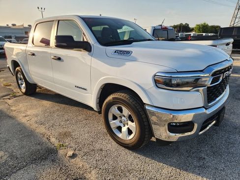 Used 2025 RAM 1500 Big Horn AWD/4WD image 1