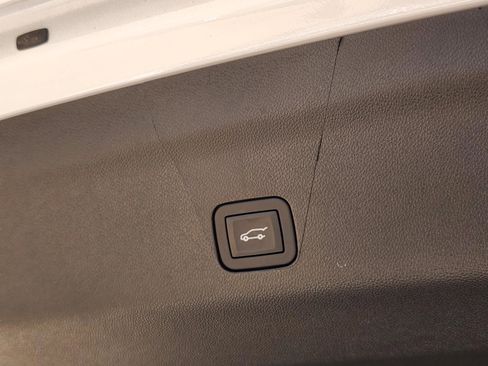 Used 2026 Cadillac Escalade ESV Platinum Sport w/ LPO, Floor Liner Package image 44