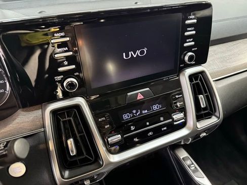 Used 2021 Kia Sorento EX w/ Panoramic Sunroof Package image 22