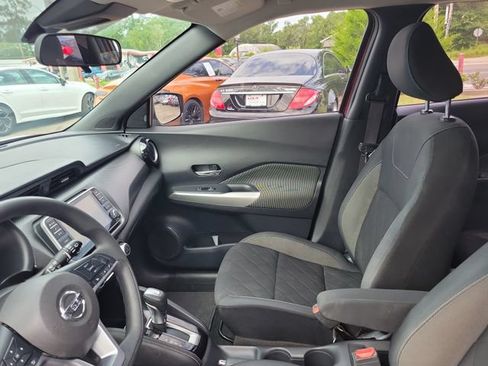 Used 2020 Nissan Kicks SV FWD image 19