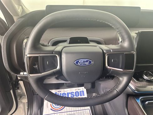 New 2026 Ford Expedition Max Platinum w/ Platinum Ultimate Package AWD/4WD image 16