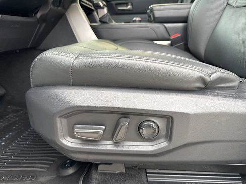 Used 2024 Toyota Tundra Limited image 20