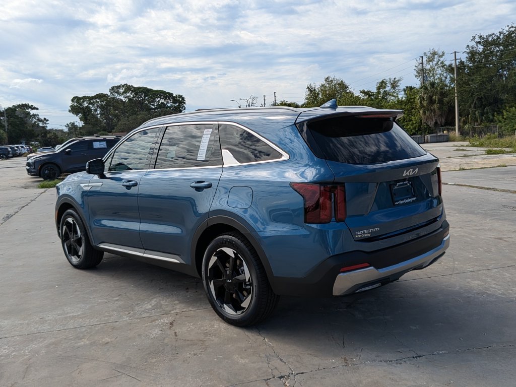 Certified 2026 Kia Sorento EX w/ EX Premium Package FWD image 6