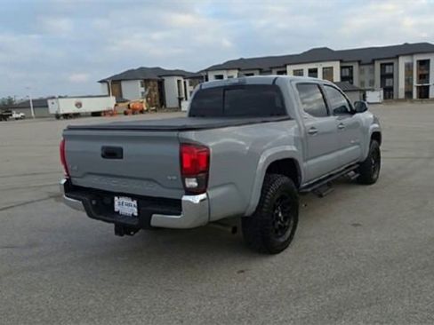 Used 2019 Toyota Tacoma SR5 image 7