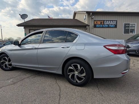 Used 2017 Honda Accord LX image 14