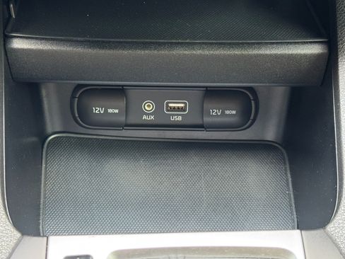 Used 2021 Kia Forte LXS FWD image 25