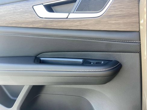 New 2026 Volkswagen Atlas SEL image 17