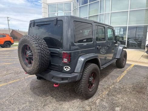 Used 2017 Jeep Wrangler Unlimited Rubicon AWD/4WD image 7