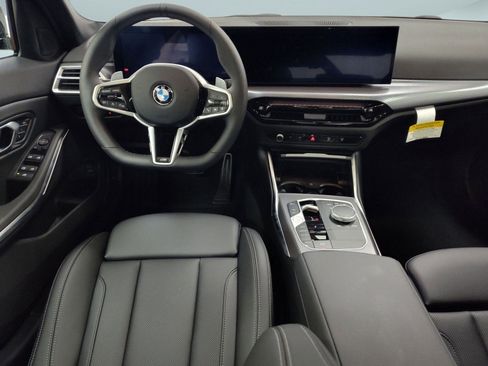 Used 2025 BMW 330i xDrive Sedan w/ M Sport Package image 23
