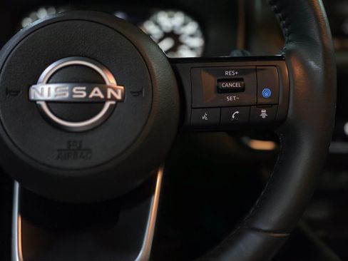 Used 2022 Nissan Rogue SV w/ SV Premium Package image 21