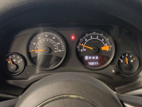 Used 2016 Jeep Patriot Sport FWD image 23