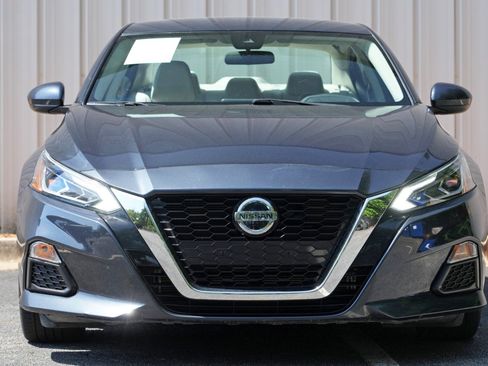 Used 2022 Nissan Altima 2.5 SV FWD image 6