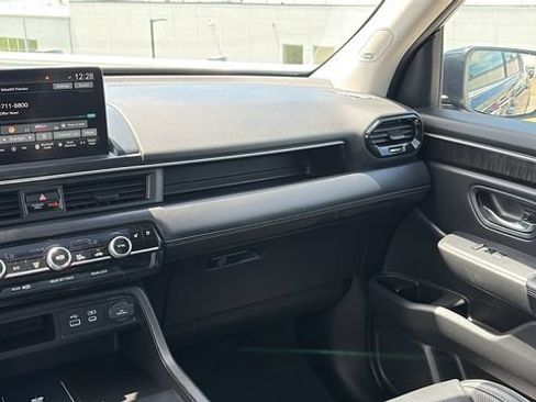 Used 2023 Honda Pilot Elite image 24
