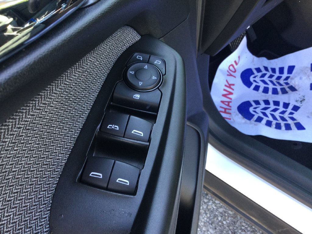 Used 2024 Chevrolet TrailBlazer LT w/ LT Cold Weather Package FWD image 11