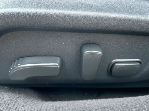 Used 2019 Subaru Outback 2.5i Premium w/ Popular Package #2 AWD/4WD image 13