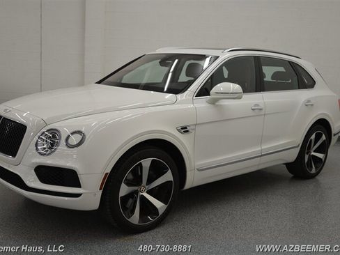 Used 2019 Bentley Bentayga AWD/4WD image 3