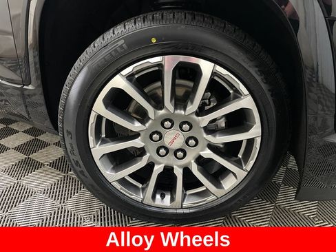 Certified 2023 GMC Acadia Denali w/ Denali Ultimate Package AWD/4WD image 48