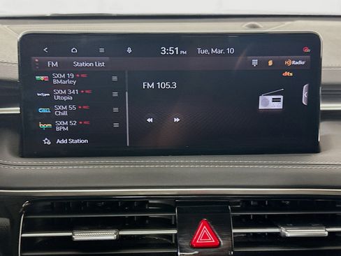 Used 2025 Genesis G70 2.5T image 21