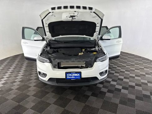 Used 2019 Jeep Cherokee Latitude Plus AWD/4WD image 15