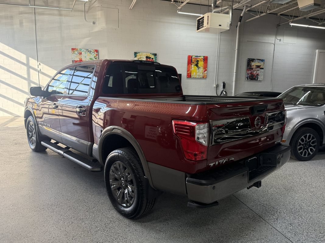 Used 2018 Nissan Titan Platinum Reserve AWD/4WD image 4