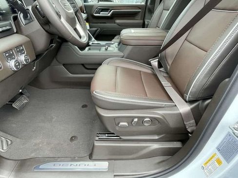 New 2026 GMC Sierra 2500 Denali w/ Denali Reserve Package image 12