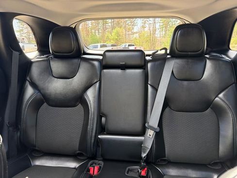 Used 2021 Jeep Cherokee Latitude Plus w/ Sun & Sound Group AWD/4WD image 23
