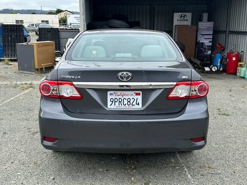 Used 2013 Toyota Corolla LE FWD image 7