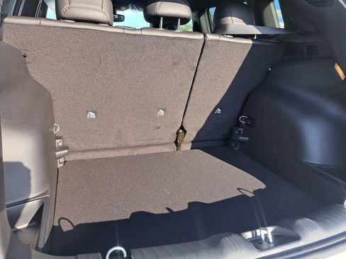 New 2026 Jeep Compass Latitude image 26