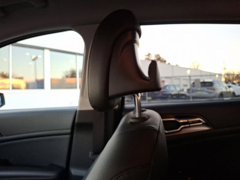 Used 2023 Kia Sportage EX image 17