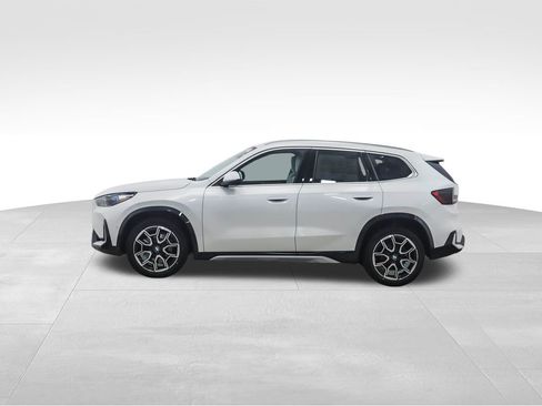 New 2026 BMW X1 xDrive28i w/ Convenience Package image 3