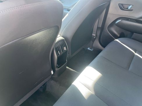 Used 2025 Hyundai Kona SEL image 24